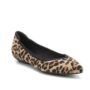 Anne Klein Sport Flats, Sz 8 Leopard Print, mesh top and soft sole, very comfy!